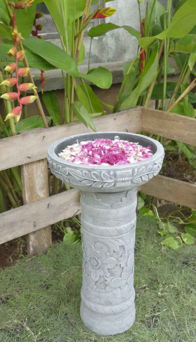  Product image 3 of the product “Batur - Straight pedestal with flower motif, Ø 15cm, 45cm H | cast stone ”